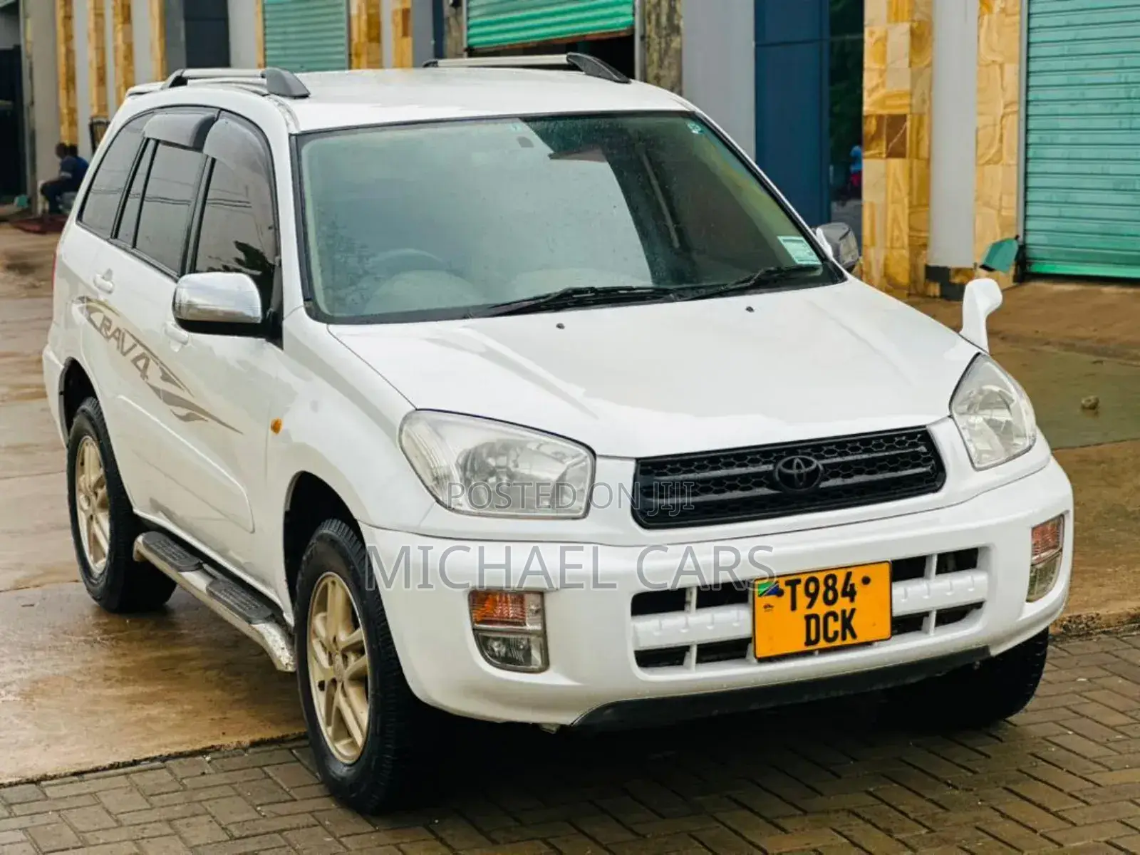 Toyota RAV4 Automatic 2003 White