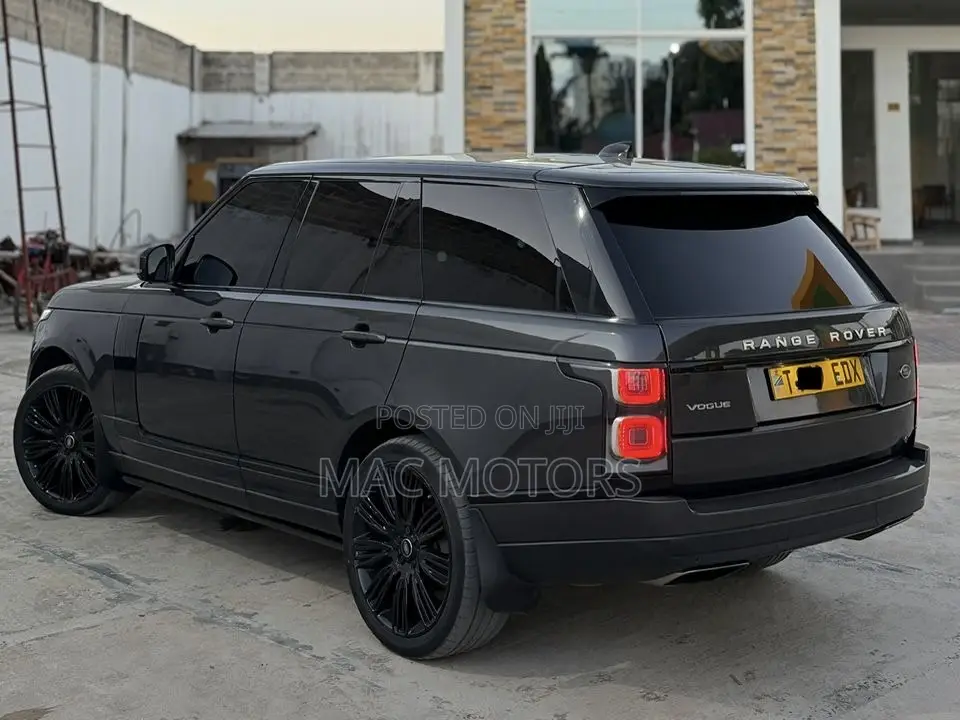 Land Rover Range Rover Vogue 2015 Gray