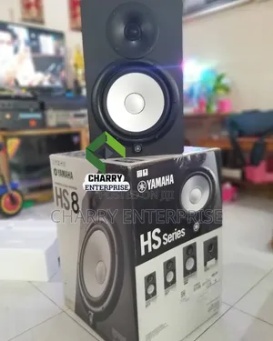 Yamaha Hs8 Powered Studio Monitor