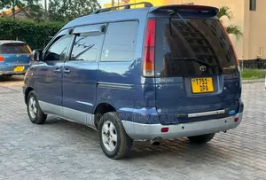 Toyota Noah 2003 Blue