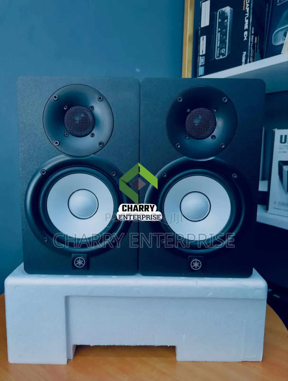 Yamaha Hs5 Powered Studio Monitors Pair of 2 Speakers