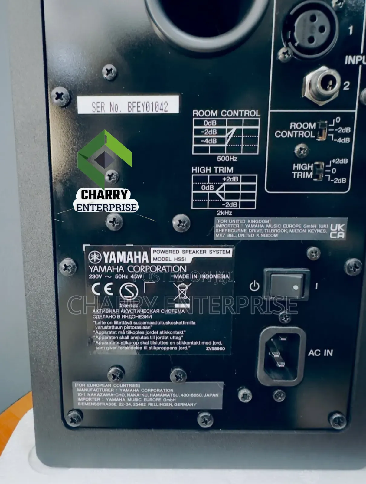 Yamaha Hs5 Powered Studio Monitors Pair of 2 Speakers