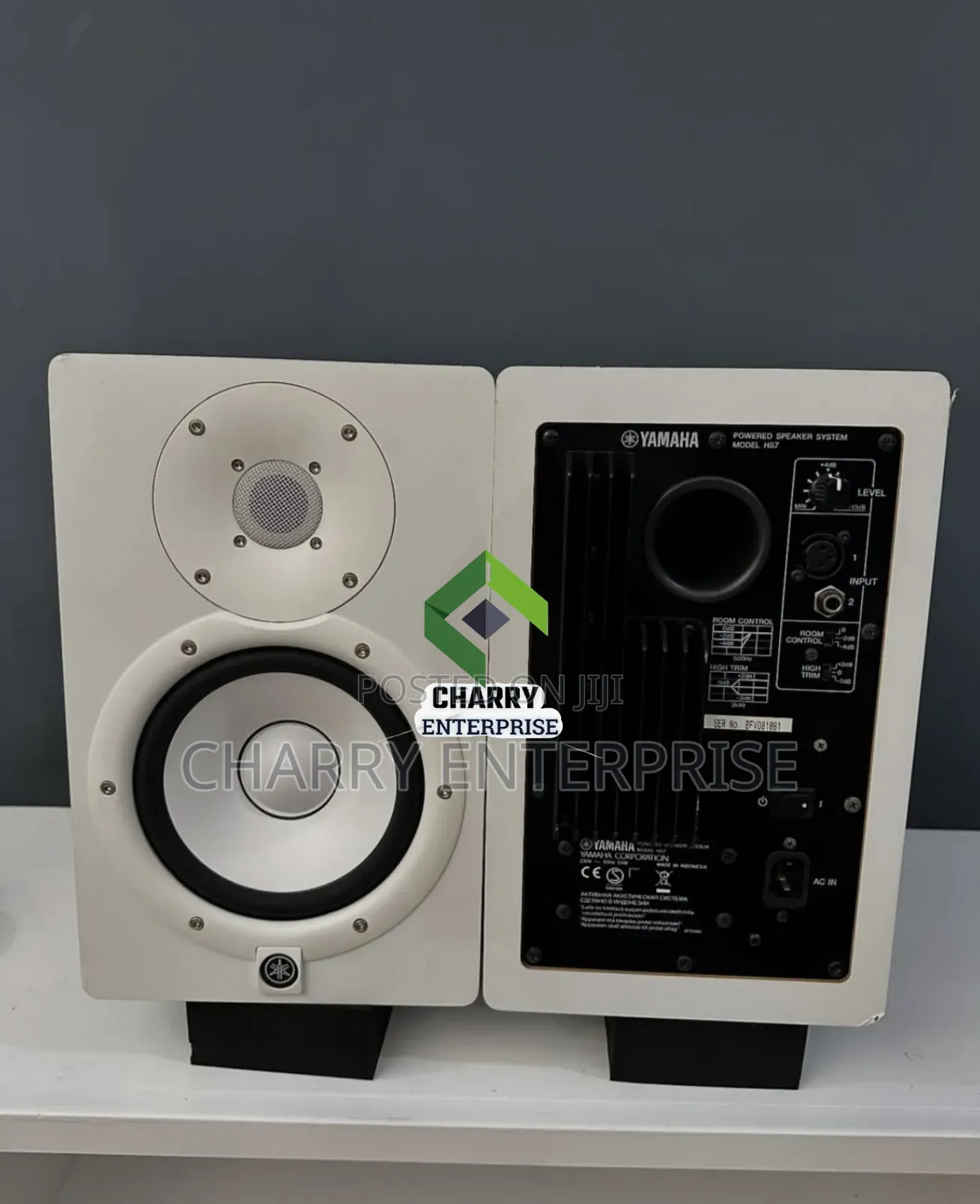 Yamaha Hs7 Powered Studio Monitor for Professional Music Production