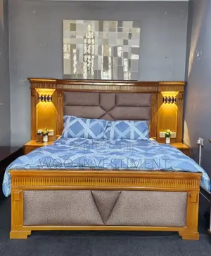 Vitanda Vya Mbao Quality Sana Hardwood Vinapatikana