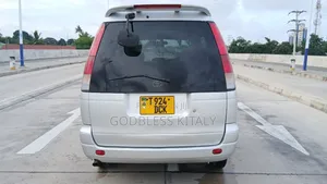 Toyota Noah 2001 Silver