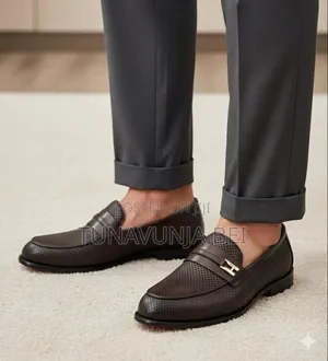 Hermes Brand / Leather Shoes Moccains