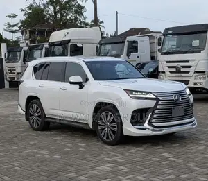 Lexus LX LX 600 2024 White