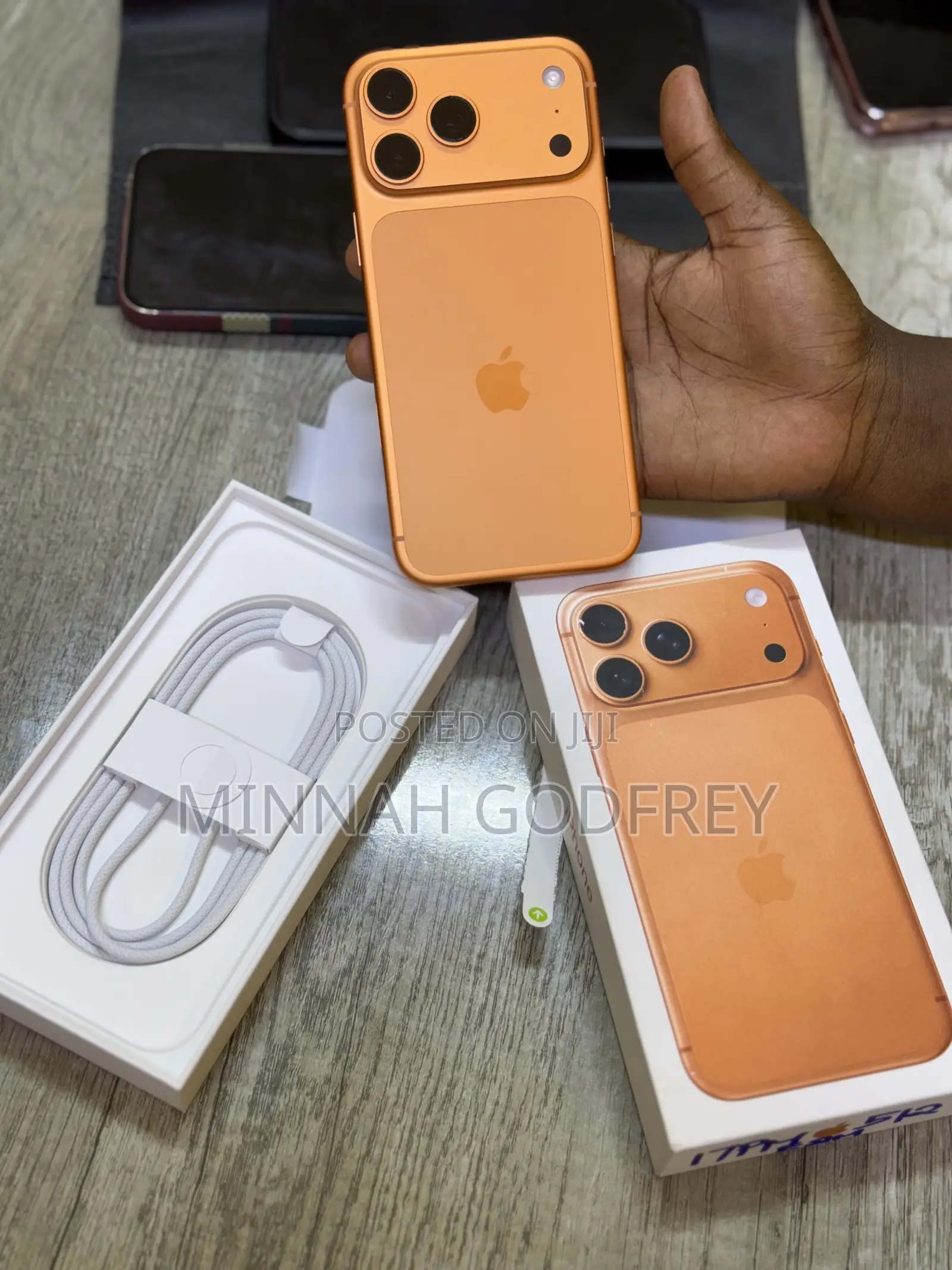 New Apple iPhone 17 Pro Max 256 GB Orange