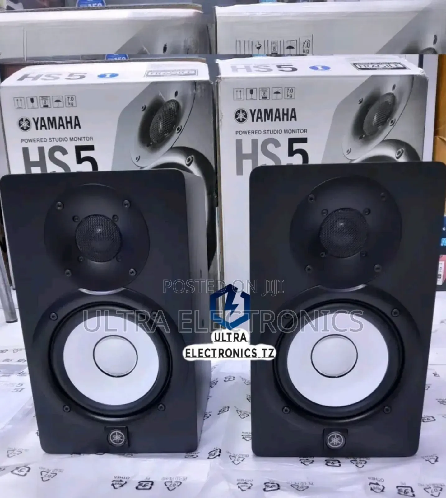 Yamaha Hs5 Powered Studio Monitors Pair of 2 Speakers