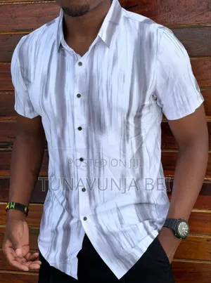 Shirt Bombaa / Mikono Mifupi