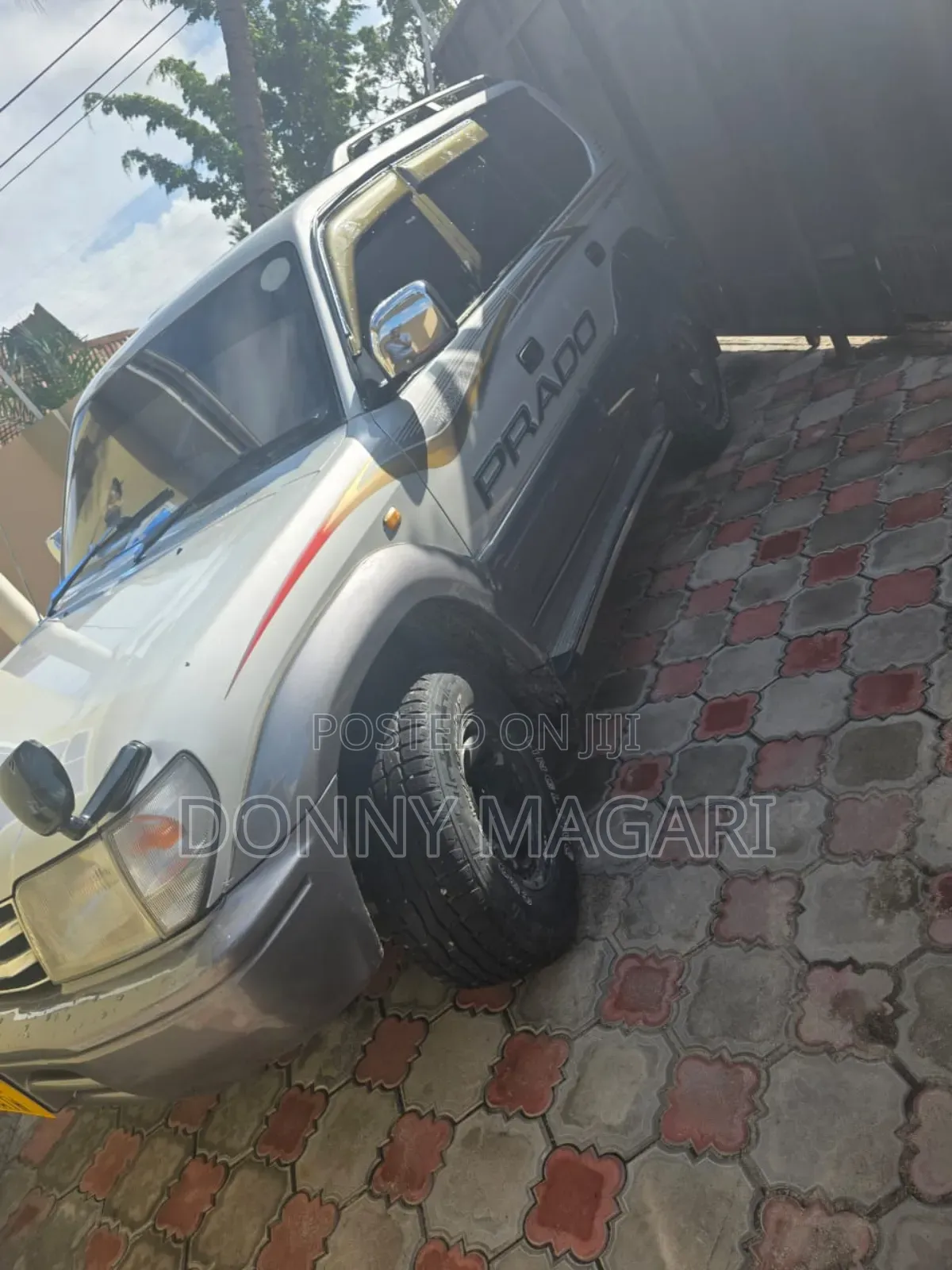 Toyota Land Cruiser Prado 2002 Gray