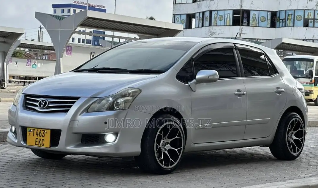 Toyota Blade 2006 Silver