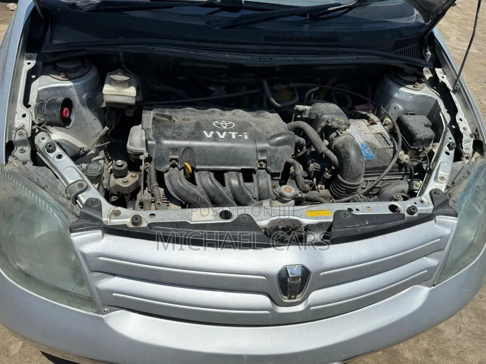 Toyota IST 2004 Silver