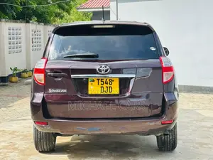 Toyota Vanguard 2010 Gray
