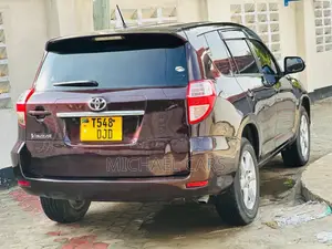 Toyota Vanguard 2010 Gray