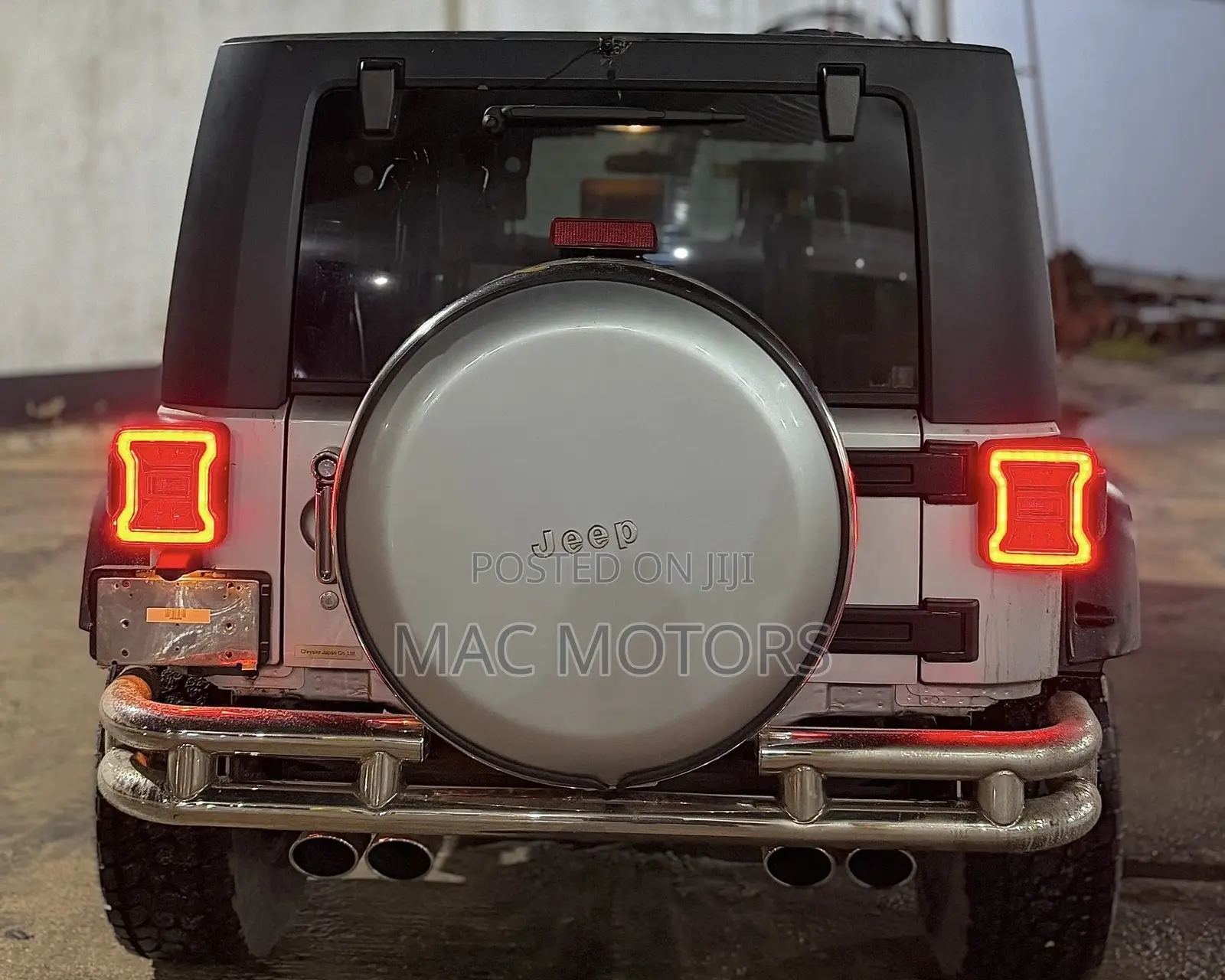 Jeep Wrangler 2010 Silver