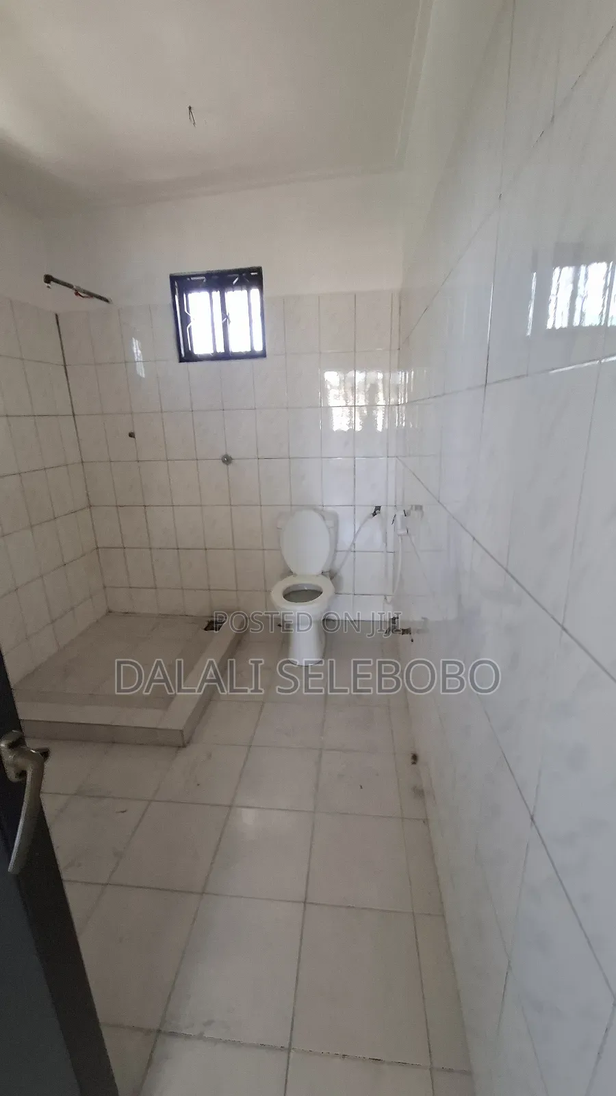 3bedrooms 4 Office Sinza. A