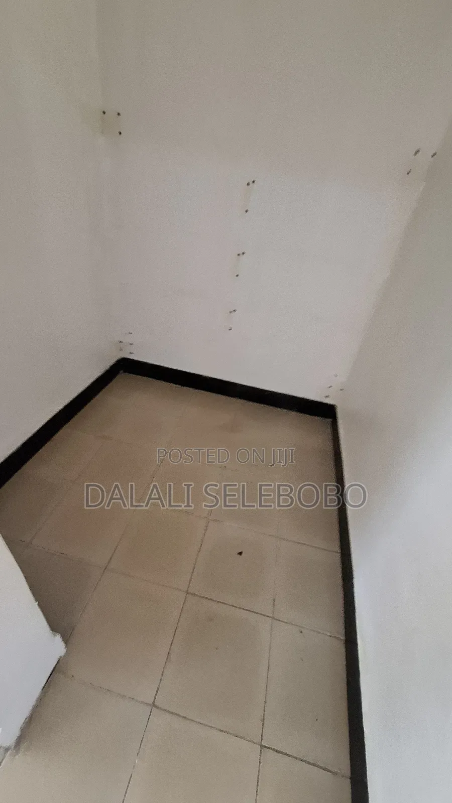 3bedrooms 4 Office Sinza. A