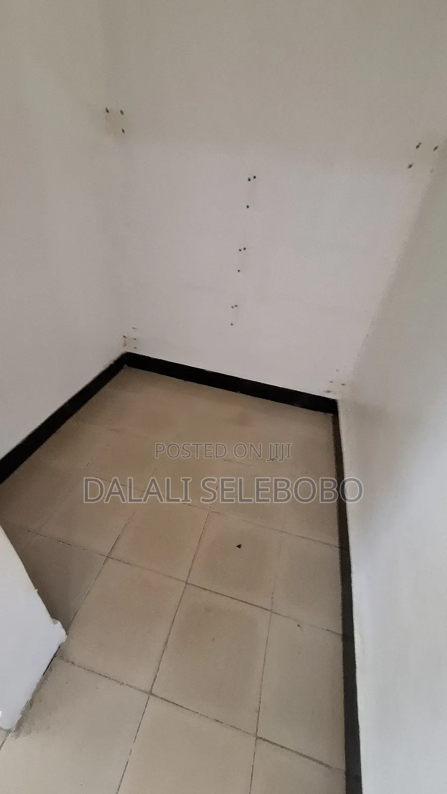 3bedrooms 4 Office Sinza. A