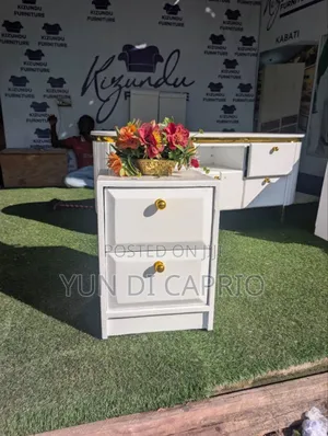 Bedside Nzuri Sana Mpya