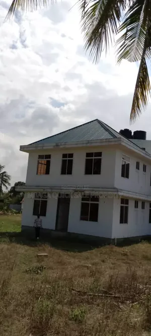 20bdrm House in Kibamba Luguluni for sale