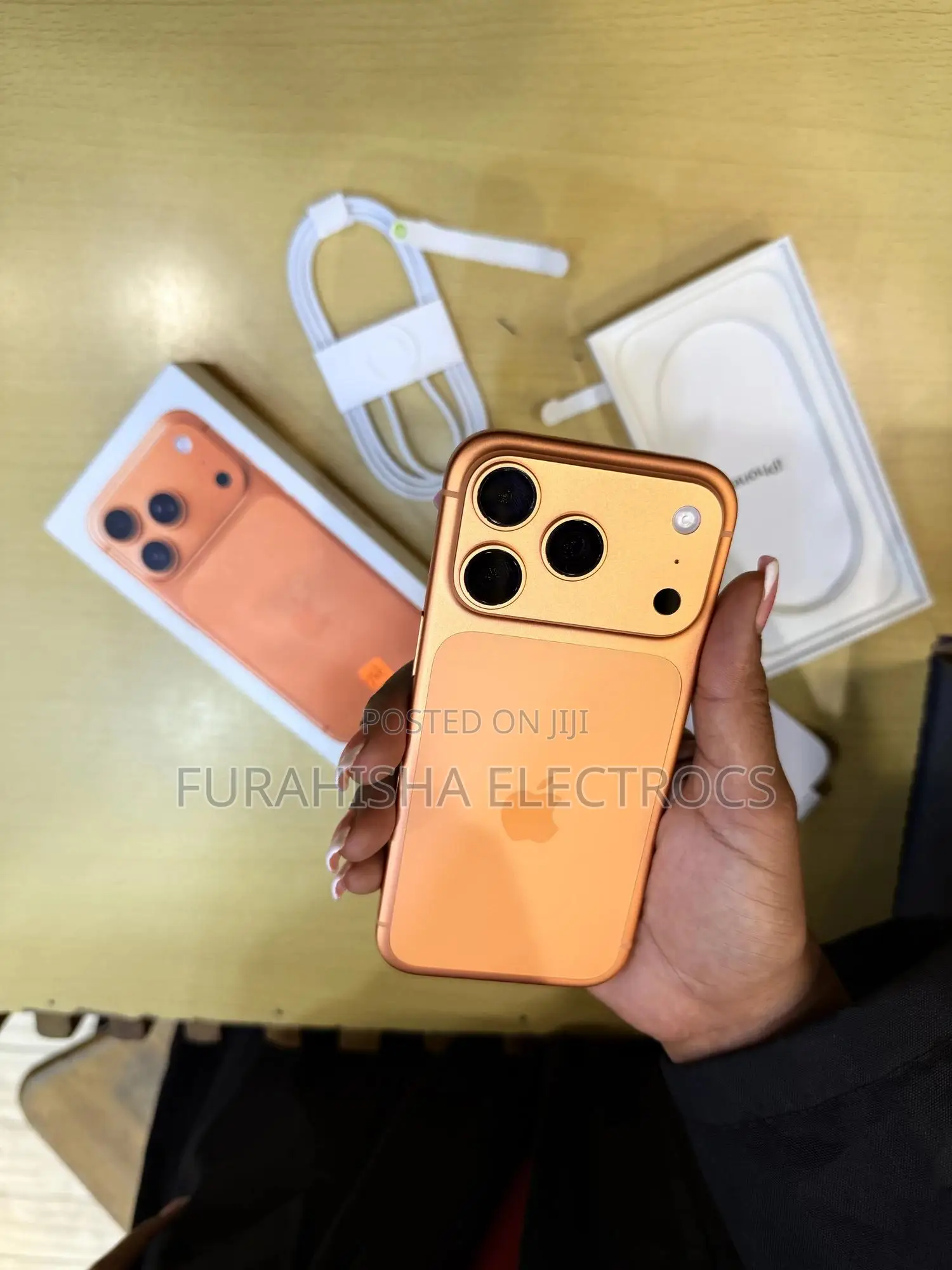 New Apple iPhone 17 Pro Max 256 GB Orange