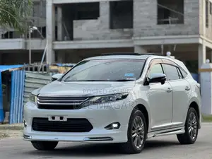 Toyota Harrier 2.0 2014 White
