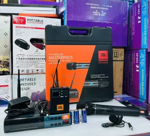 Jbl Urx9900 Professional Wireless Microphone + Lavalier Microphone