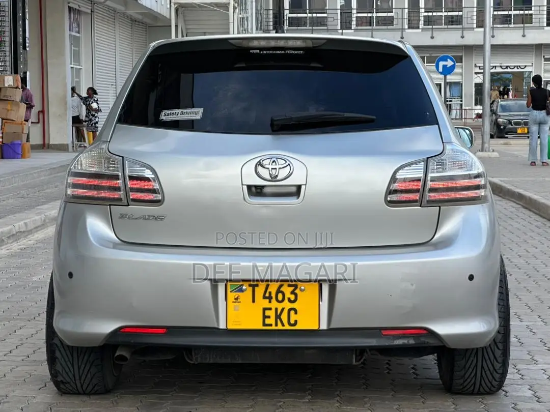 Toyota Blade 2006 Silver