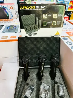 Behringer Ultravoice Xm1800s Dynamic Cardioid Microphones