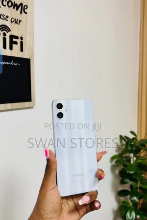 Samsung Galaxy A05 64 GB White