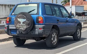 Toyota RAV4 1996 Blue