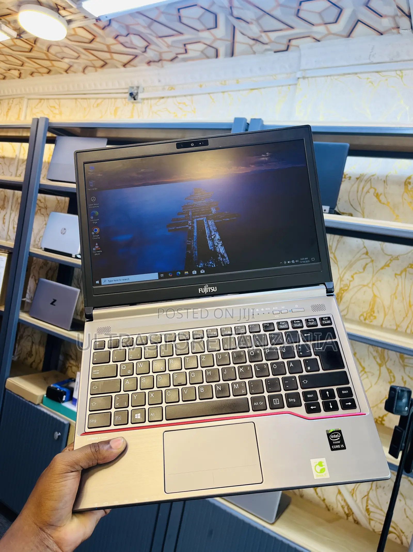 Laptop Fujitsu Lifebook AH552 8GB Intel Core I5 HDD 320GB