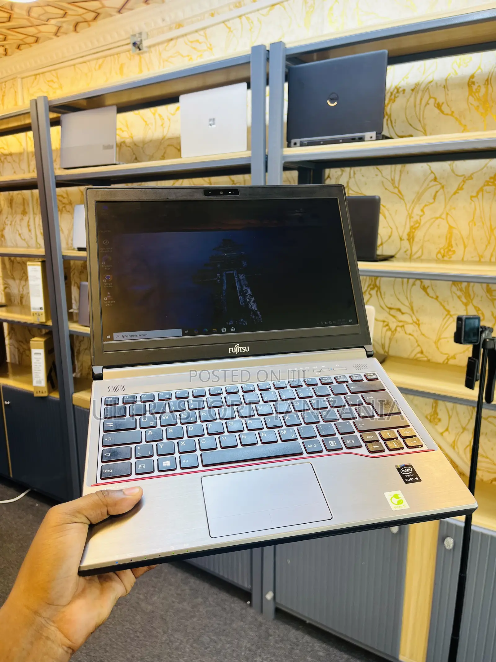Laptop Fujitsu Lifebook AH552 8GB Intel Core I5 HDD 320GB