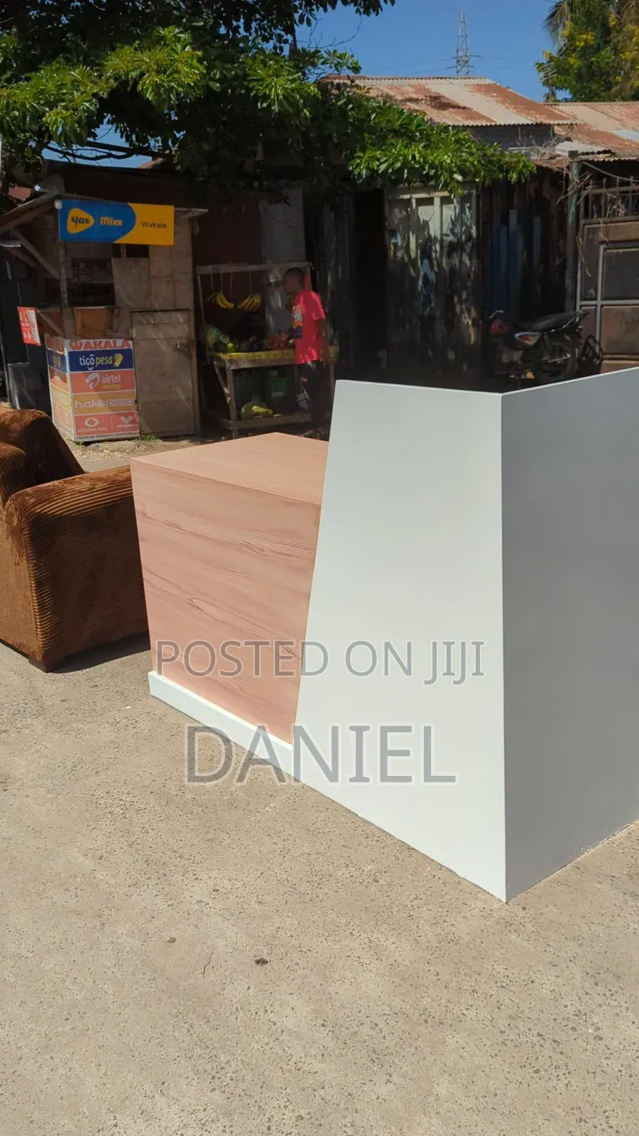 Reception Table Ya Kisasa Multicolored