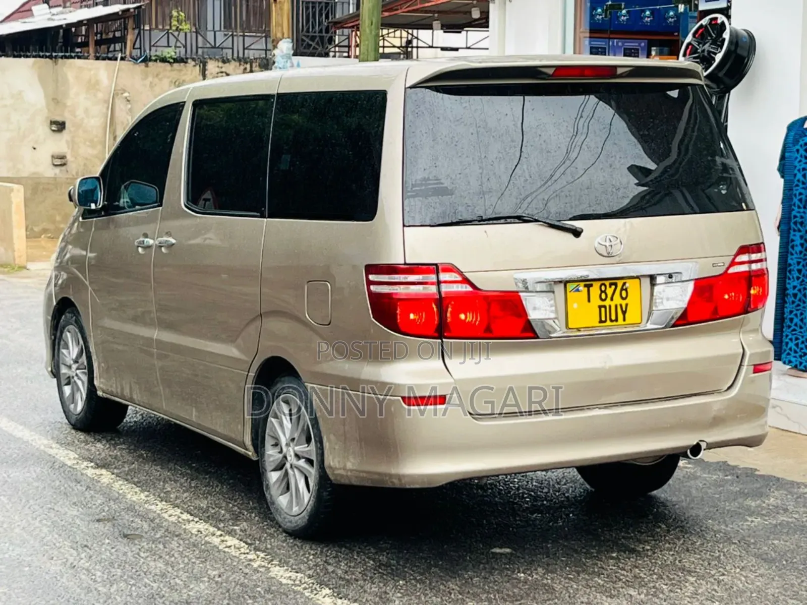 Toyota Alphard 2008 Gold