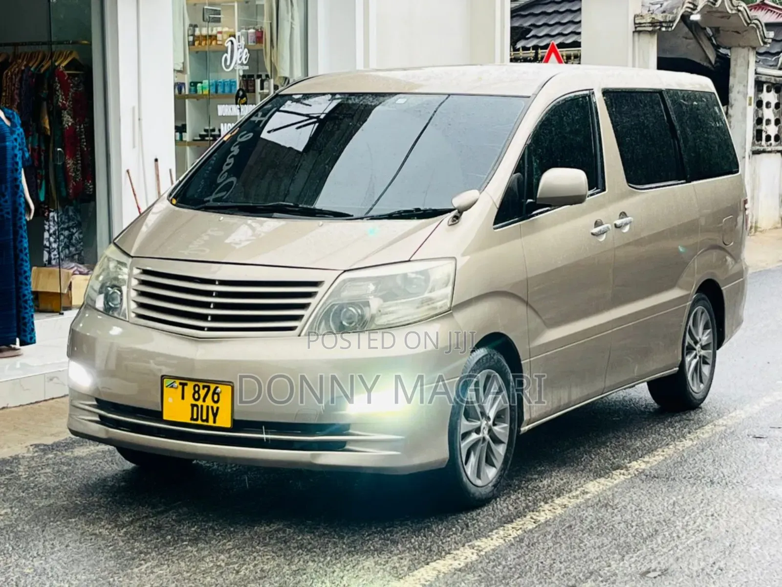 Toyota Alphard 2008 Gold