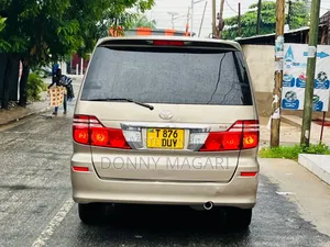 Toyota Alphard 2008 Gold