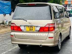 Toyota Alphard 2008 Gold