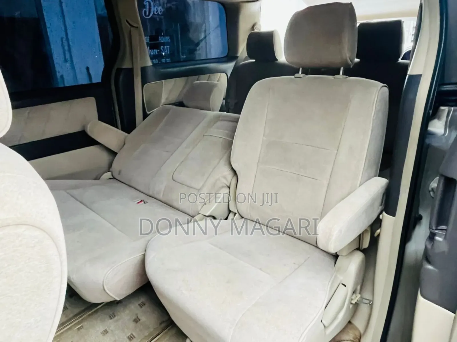 Toyota Alphard 2008 Gold