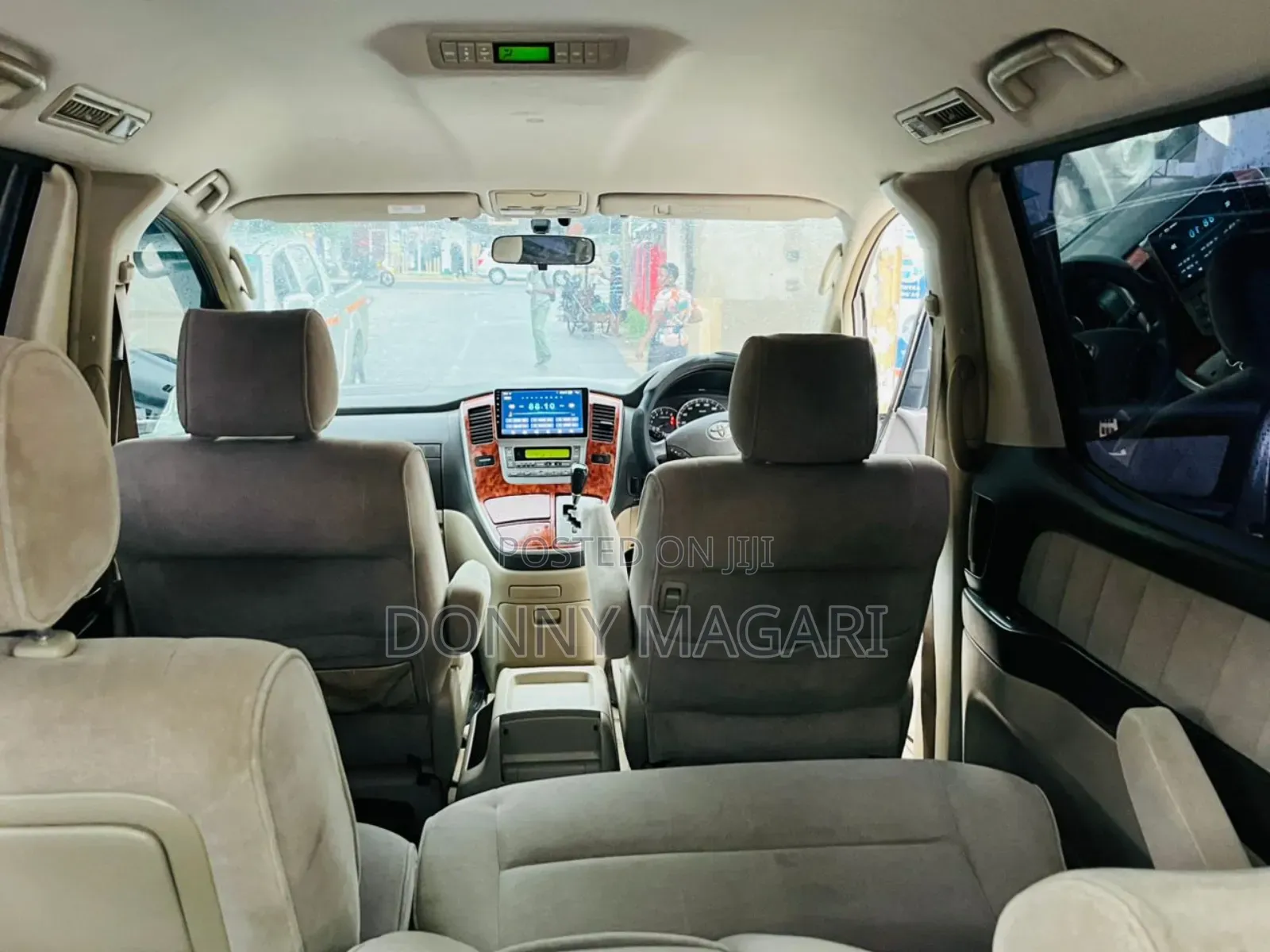 Toyota Alphard 2008 Gold