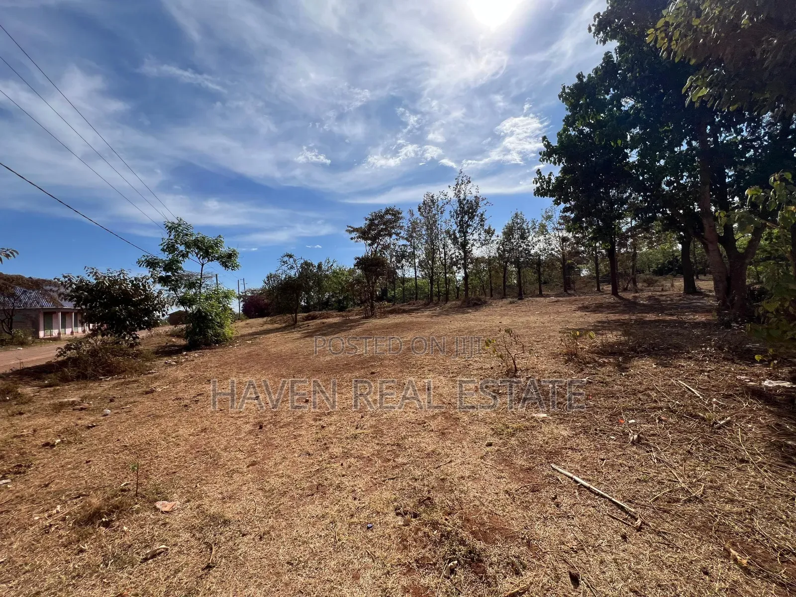 4.9acres Limegusa Barabara Ya Maliasili Inauzwa Karatu-Mjini