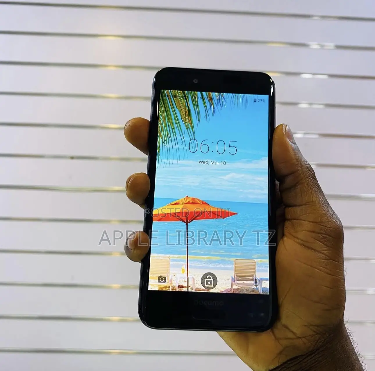 Sharp Aquos Sense SHV40 32 GB Black
