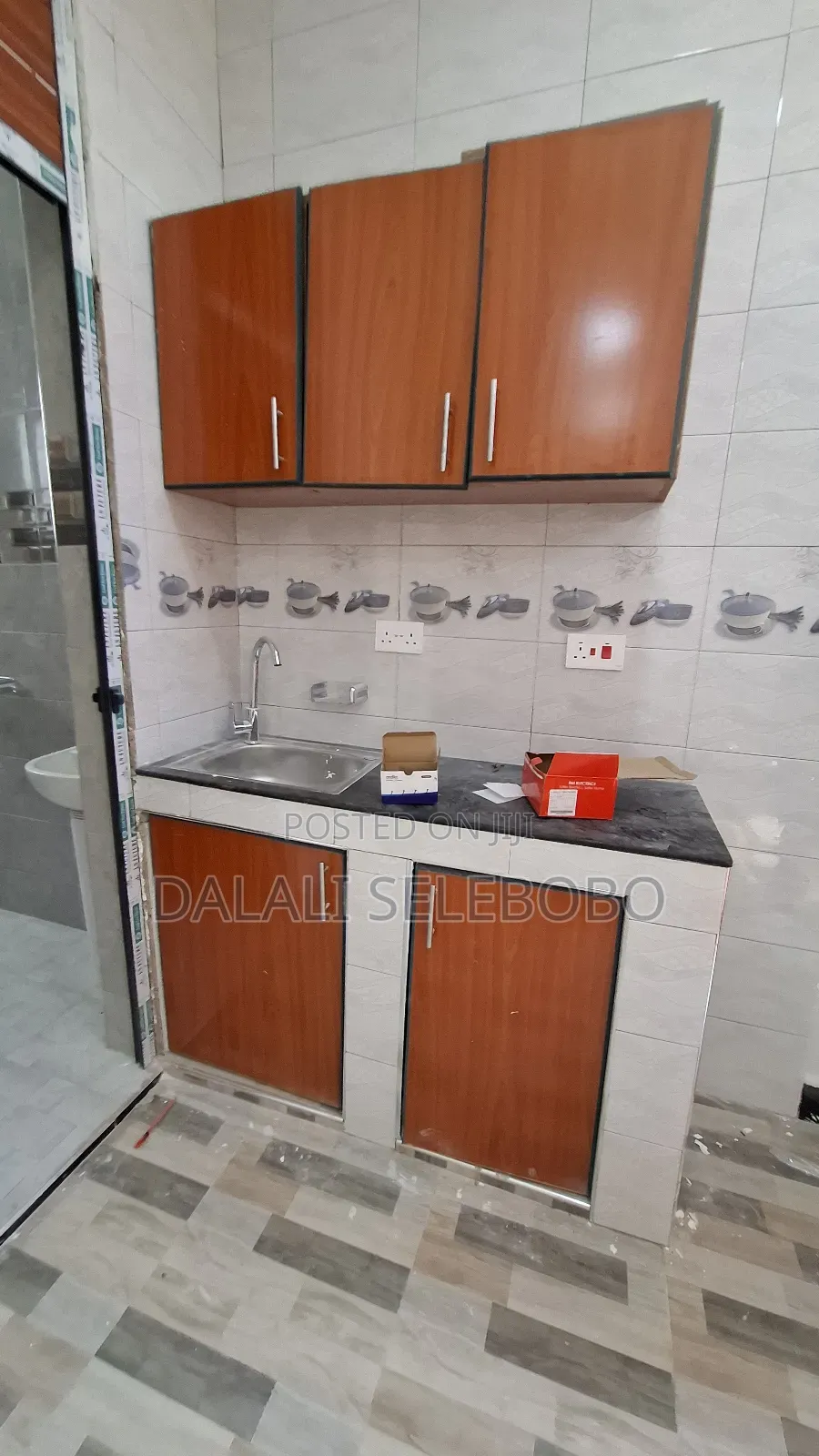 1bdrm Bedsitter in Makumbusho Bus Stop, Kinondoni for rent