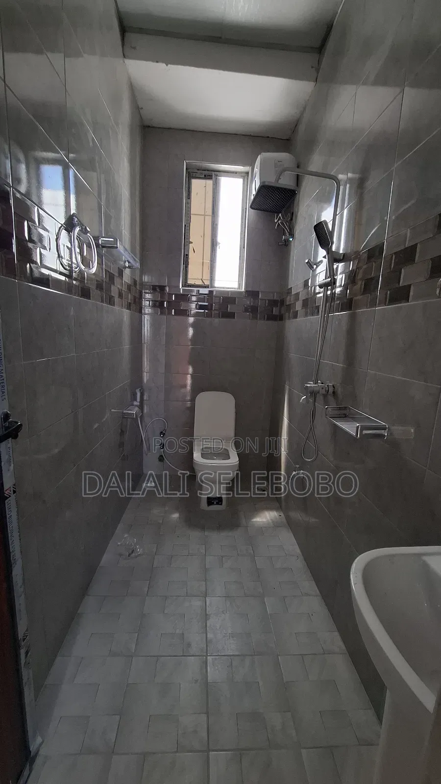 1bdrm Bedsitter in Makumbusho Bus Stop, Kinondoni for rent