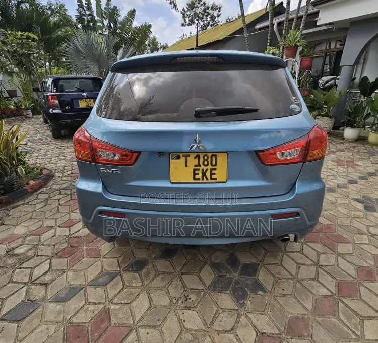 Mitsubishi RVR 2.0 2011 Blue