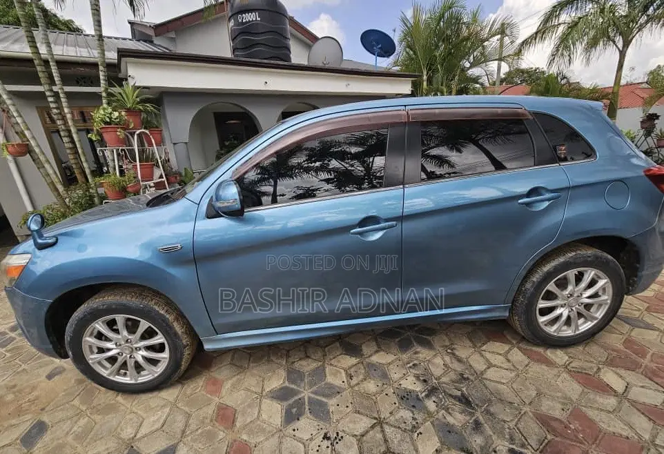 Mitsubishi RVR 2.0 2011 Blue