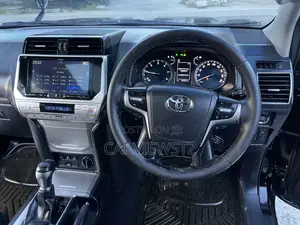 Toyota Land Cruiser Prado 2.8 2018 Black