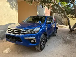 Toyota Hilux 2.4 Diesel 2020 Blue
