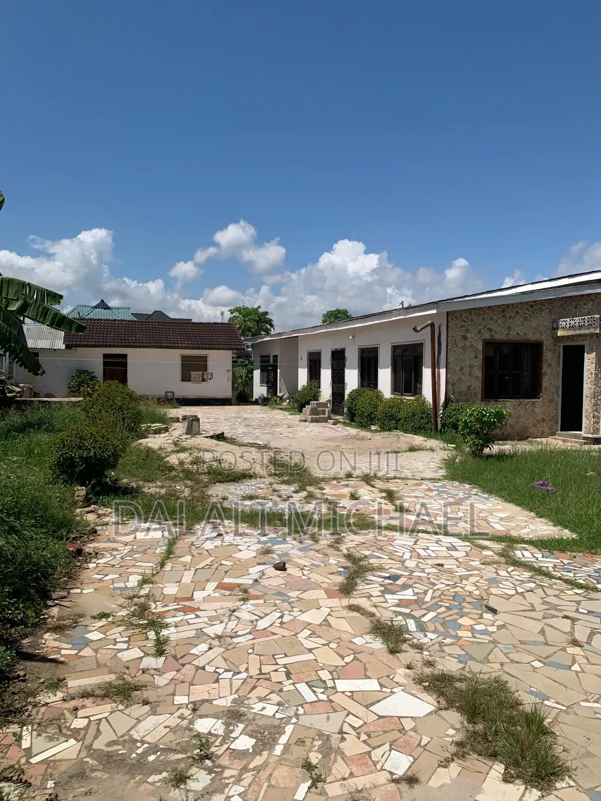 Kiwanja Kinauzwa Mbezibeach